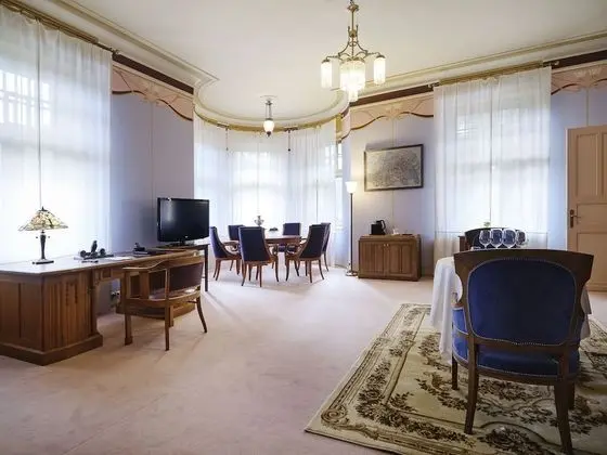 Masters Floor Sumptuous with Sauna