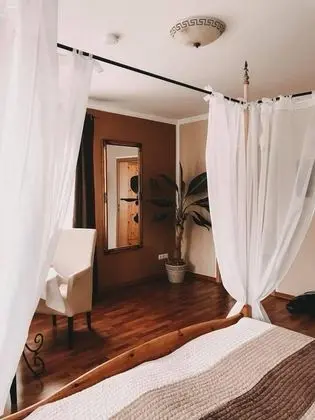 Büyük Yataklı Tek Kişilik Oda, Özel Banyo