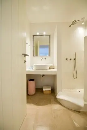 One Bedroom Beachfront Apartment