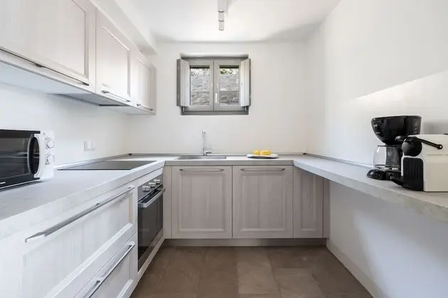 One Bedroom Beachfront Apartment