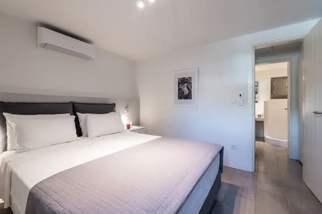 One Bedroom Beachfront Maisonette