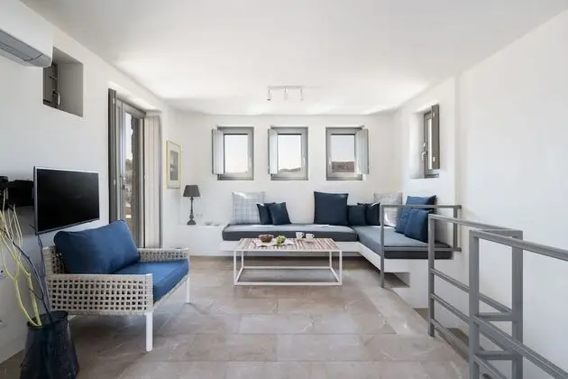 One Bedroom Beachfront Maisonette