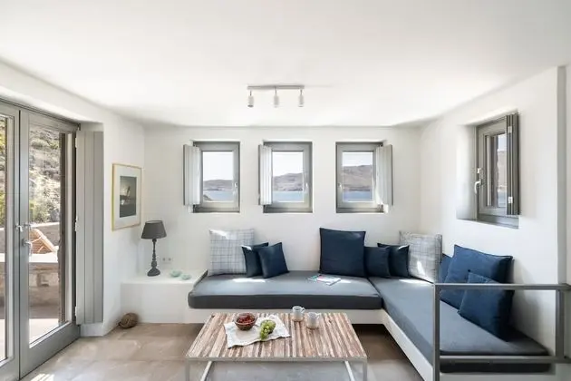 One Bedroom Beachfront Maisonette