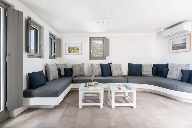 One Bedroom Beachfront Maisonette