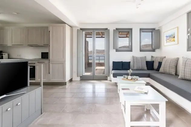 One Bedroom Beachfront Maisonette