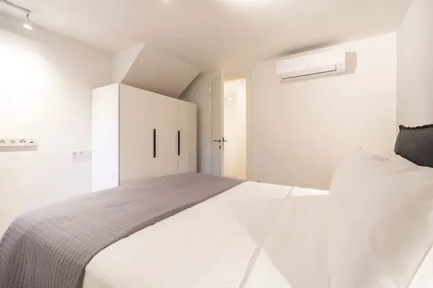 Two Bedroom Beachfront Maisonette