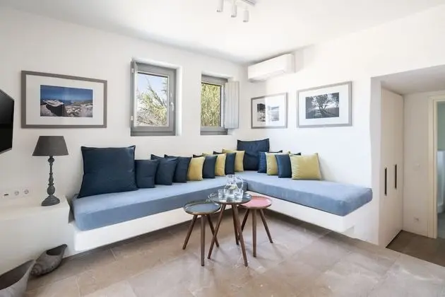 Two Bedroom Beachfront Maisonette