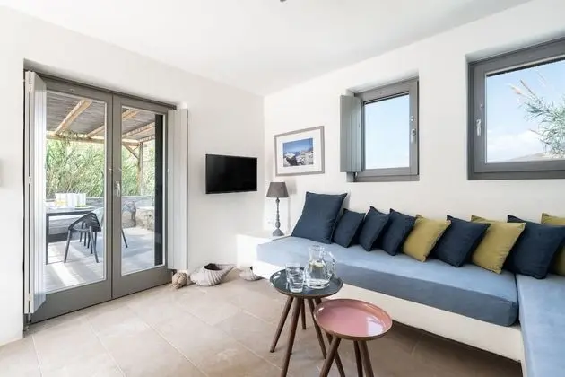 Two Bedroom Beachfront Maisonette