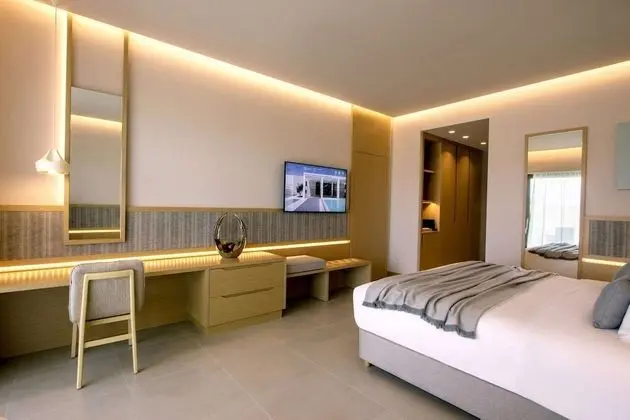 Deluxe Room Lateral Sea View Private Pool
