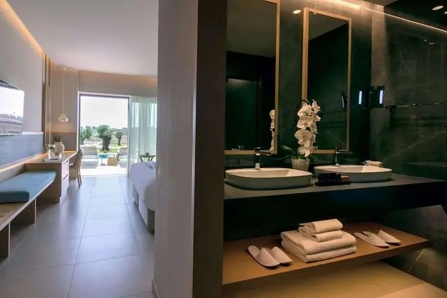 Deluxe Room Lateral Sea View Private Pool