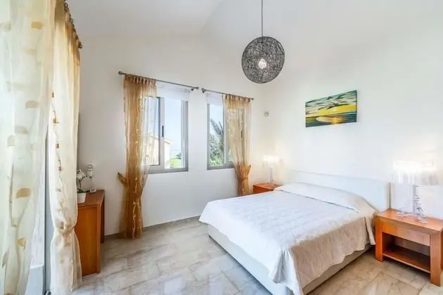 Villa, 4 Yatak Odası, Kişiye Özel Havuzlu