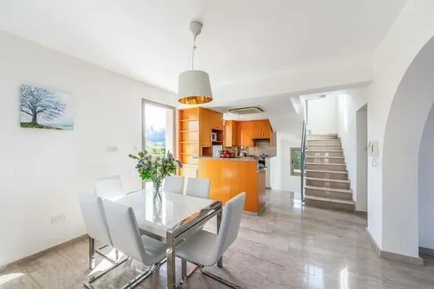 Villa, 4 Yatak Odası, Kişiye Özel Havuzlu