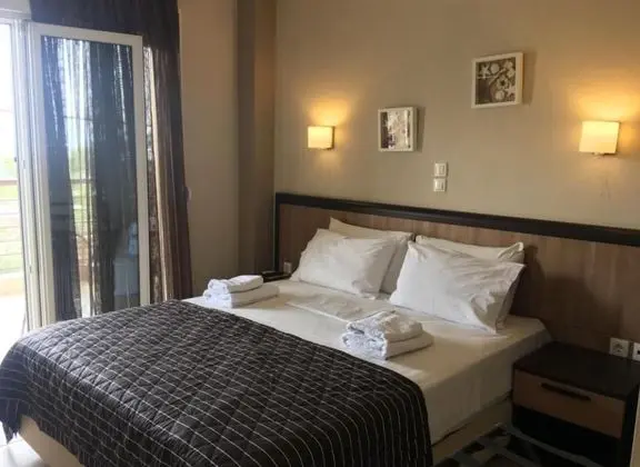 Premium Tek Büyük Yataklı Oda