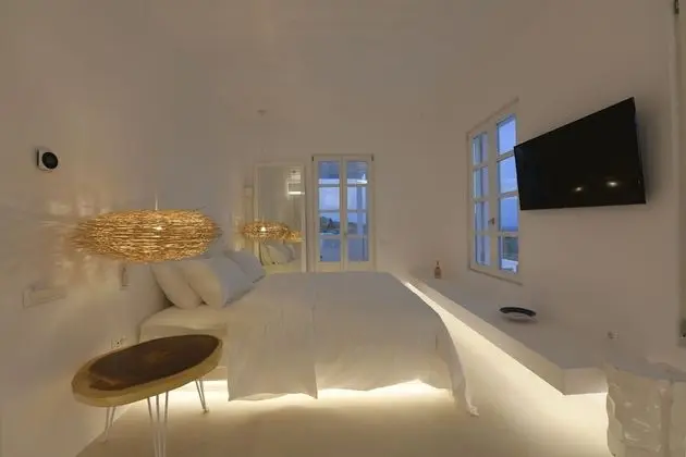 Deluxe Tek Büyük Yataklı Oda, Kişiye Özel Havuzlu, Deniz Manzaralı