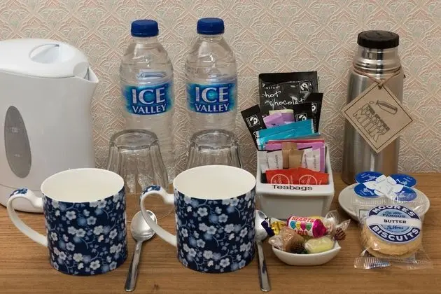 İki Ayrı Yataklı Oda, Banyolu/Duşlu