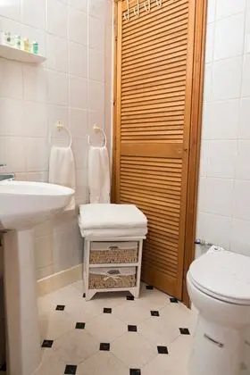 İki Ayrı Yataklı Oda, Banyolu/Duşlu