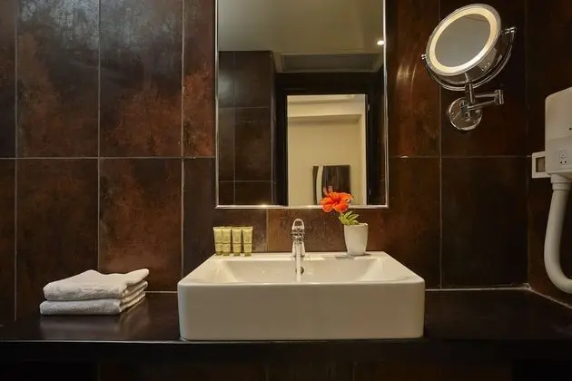 Deluxe Tek Büyük Yataklı Oda, Deniz Manzaralı