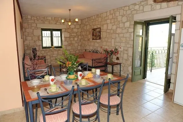 Family Apart Daire, Bahçe Manzaralı (2 adults)