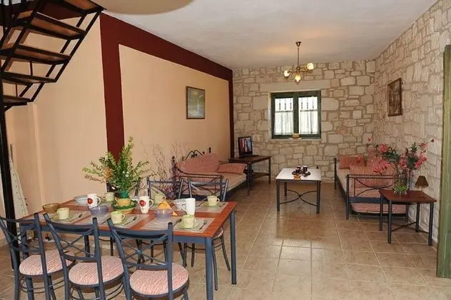 Family Apart Daire, Bahçe Manzaralı (2 adults)