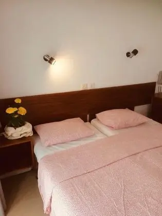Economy Tek Büyük Yataklı Oda