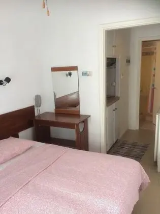 Economy Tek Büyük Yataklı Oda