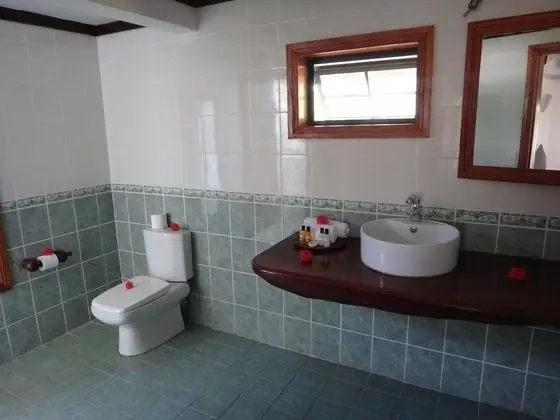 Family Villa, Havuz Kenarı