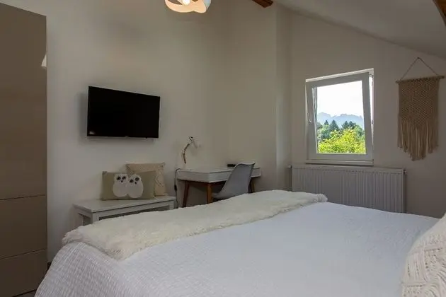 Deluxe Tek Büyük Yataklı Oda (ZIMA)