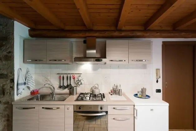 Apart Daire, Göl Manzaralı