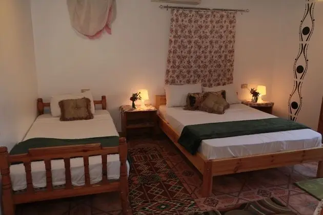 Deluxe Üç Kişilik Oda, Bahçe Manzaralı