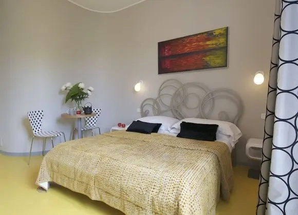 Classic Tek Büyük Yataklı Oda