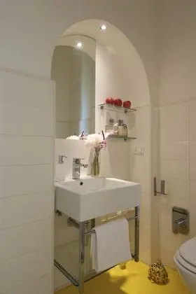 Classic Tek Büyük Yataklı Oda