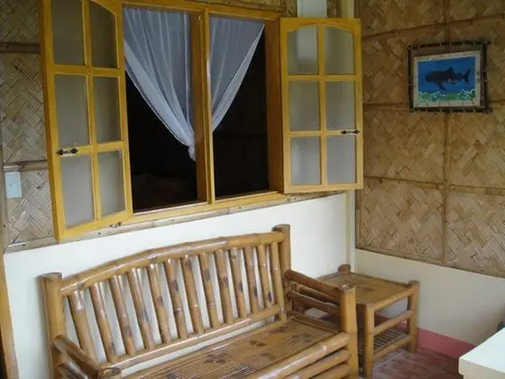 Üç Kişilik Oda (AC Triple Room with TV)