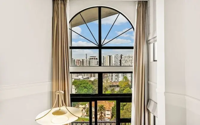 Çatı Katı Süiti (Penthouse)
