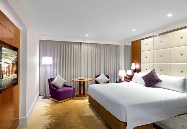 Deluxe Oda, 1 En Büyük (King) Boy Yatak, Şehir Manzaralı, Kule (High Floor)