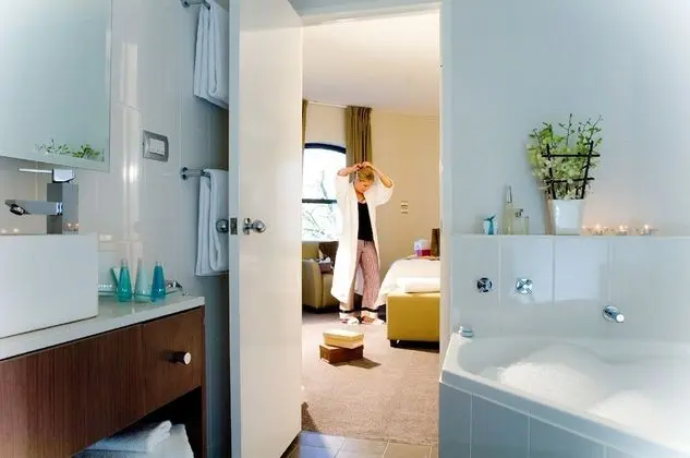 Deluxe Süit, Küvet, Nehir Manzaralı