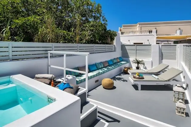 Suite, Pool (Amoramelia)