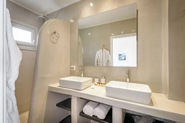 Suite, Pool (Amoramelia)