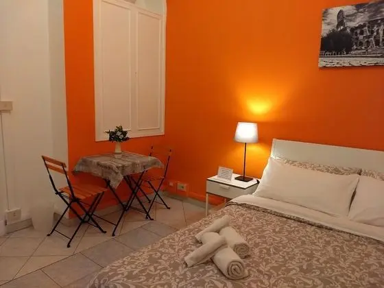 Economy Üç Kişilik Oda, Ortak Banyo (Naranja)