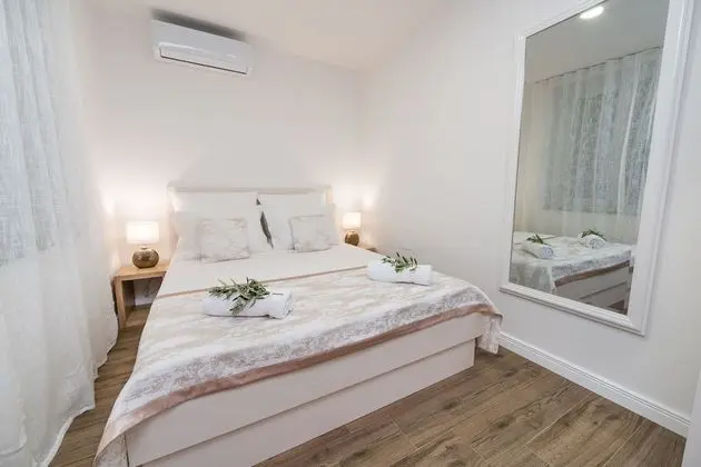 Luxury Apart Daire, Kısmi Deniz Manzaralı