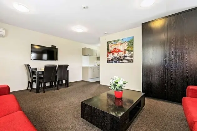Süit, Birden Çok Yatak, Sigara İçilmez (2 Bedroom, King)