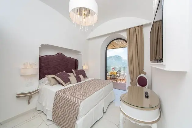 Deluxe Tek Büyük Yataklı Oda, Balkon, Deniz Manzaralı