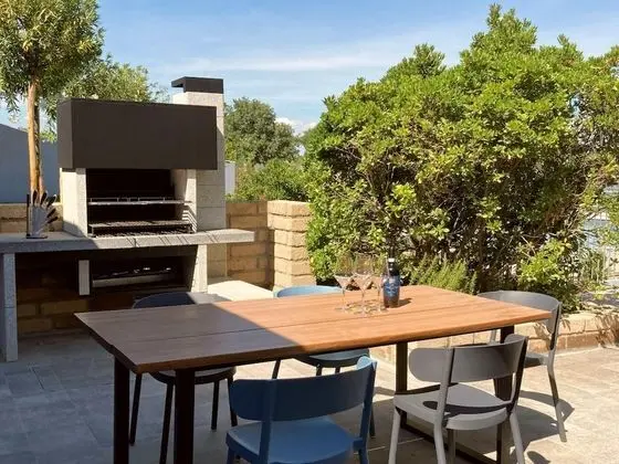 Villa, Sigara İçilebilir