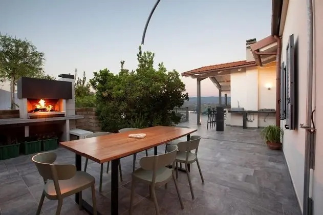 Villa, Sigara İçilebilir