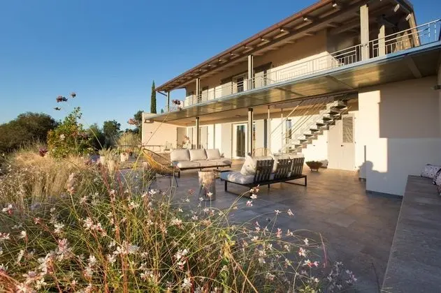 Villa, Sigara İçilebilir