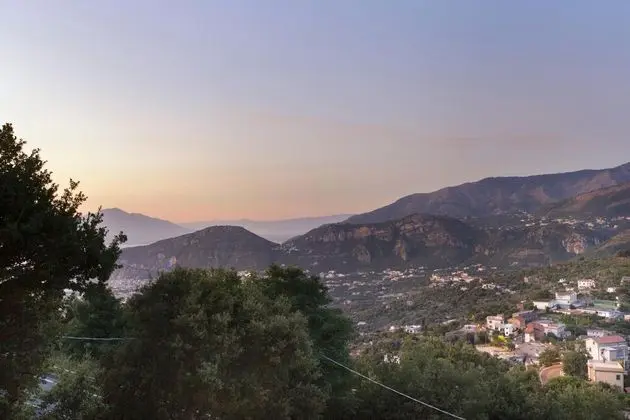 Villa, Sigara İçilebilir