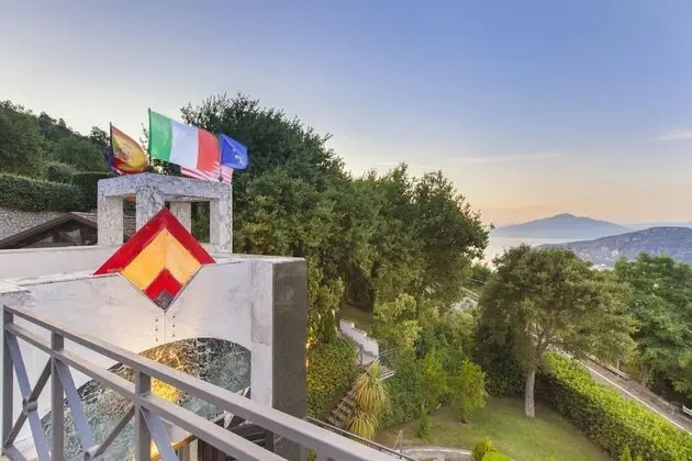 Villa, Sigara İçilebilir