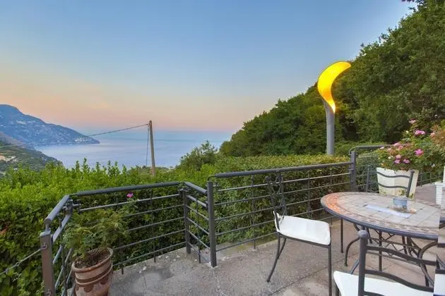 Villa, Sigara İçilebilir