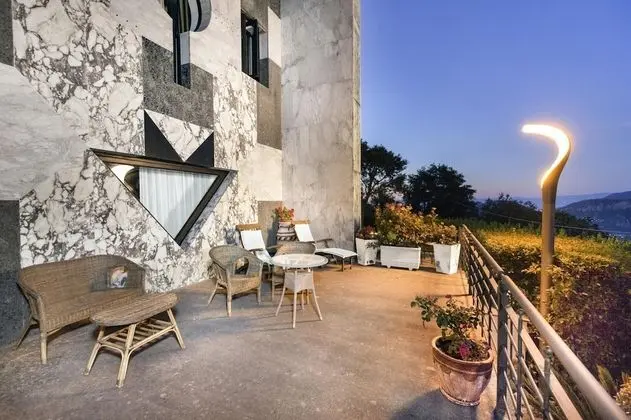 Villa, Sigara İçilebilir