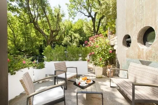 Villa, Sigara İçilebilir