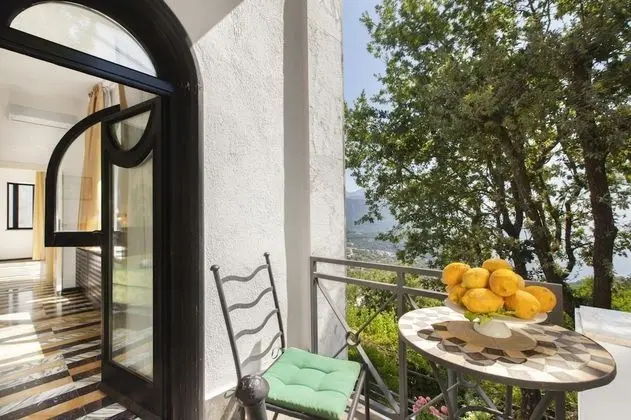 Villa, Sigara İçilebilir